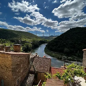 Les Roches France