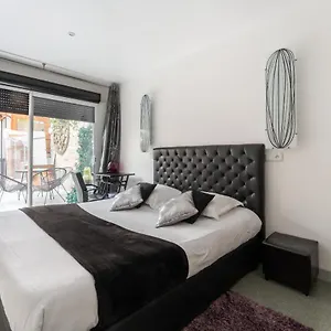L'oasis Montparnasse 2*, París Francia