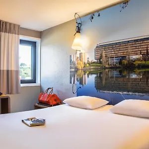 Ibis Paris 3*, Créteil Francia